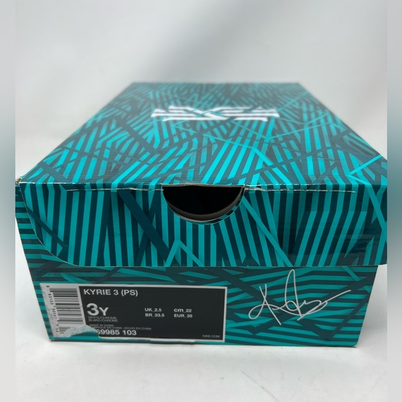 Nike Kids Kyrie 3 PS Basketball Shoe - Picture 6 of 10